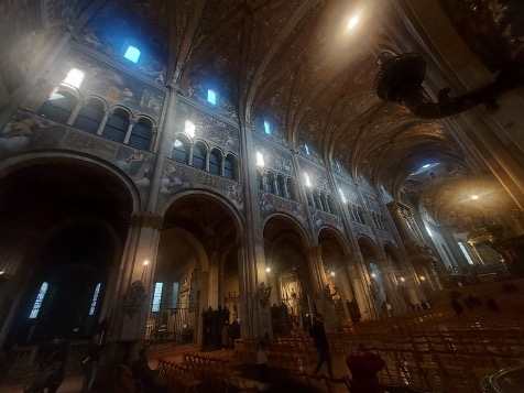 Interno del Duomo di Parma