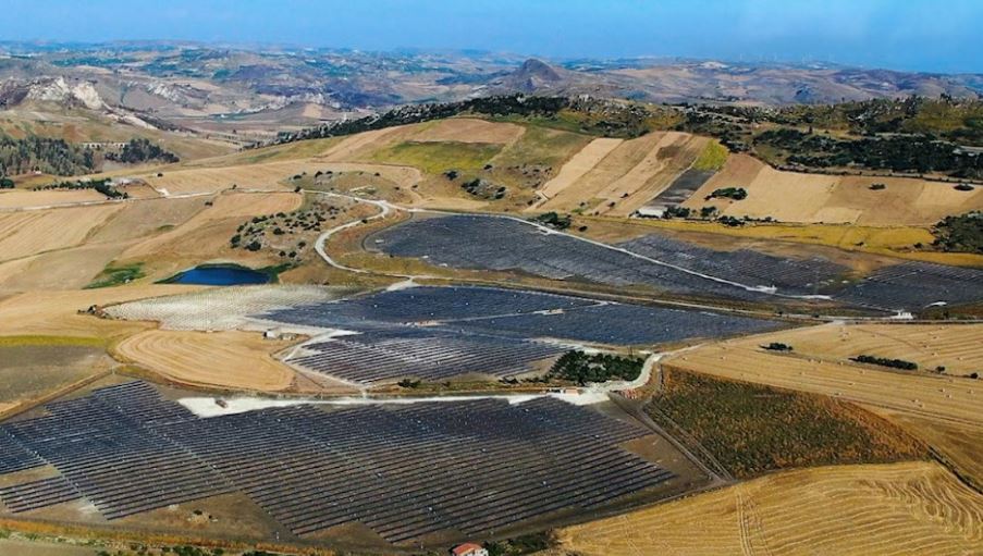 Scandalo legato all'installazione dei pannelli fotovoltaici in Sicilia